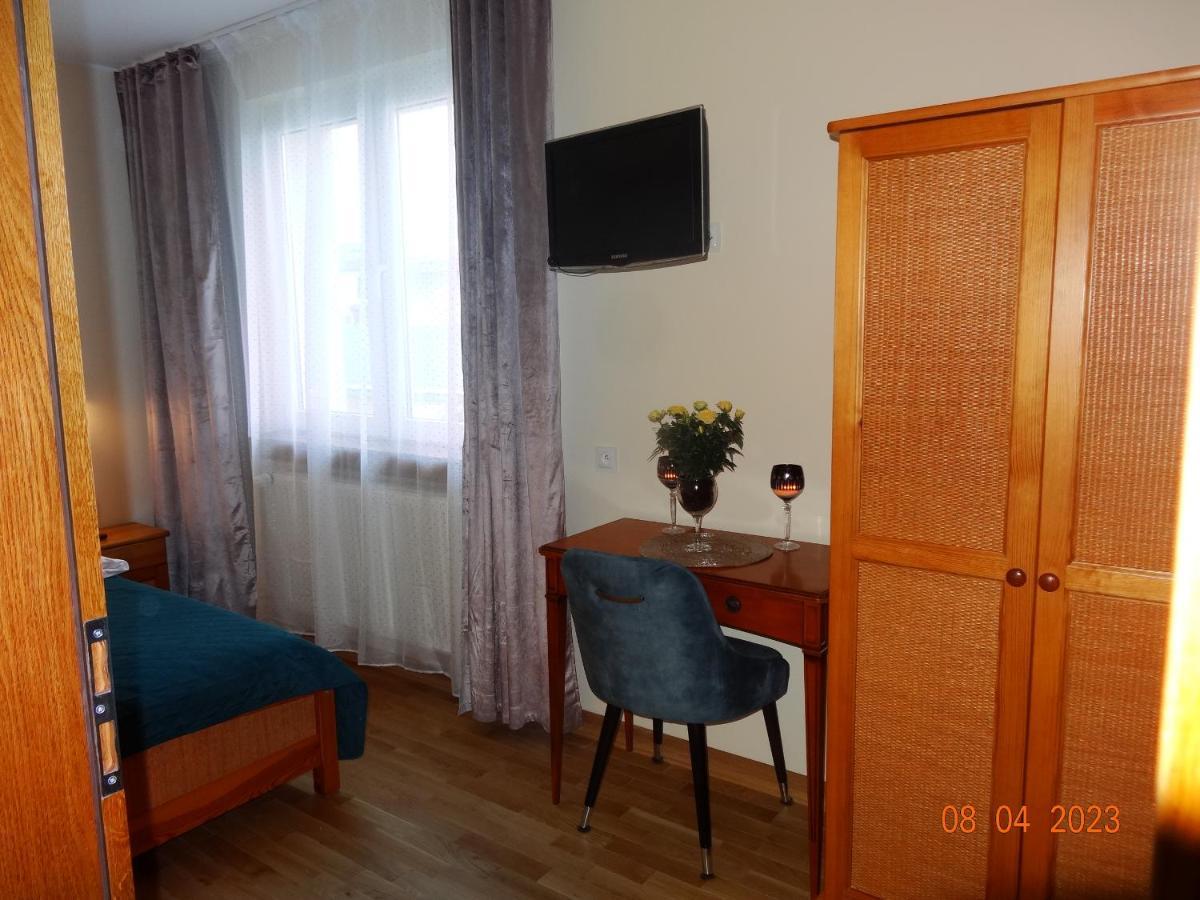 Apartamenty I Pokoje - Dom Goscinny Pasja -2 Minuty Do Plazy 드지비르지노 외부 사진