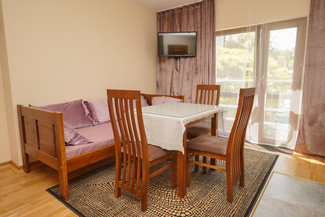 Apartamenty I Pokoje - Dom Goscinny Pasja -2 Minuty Do Plazy 드지비르지노 외부 사진
