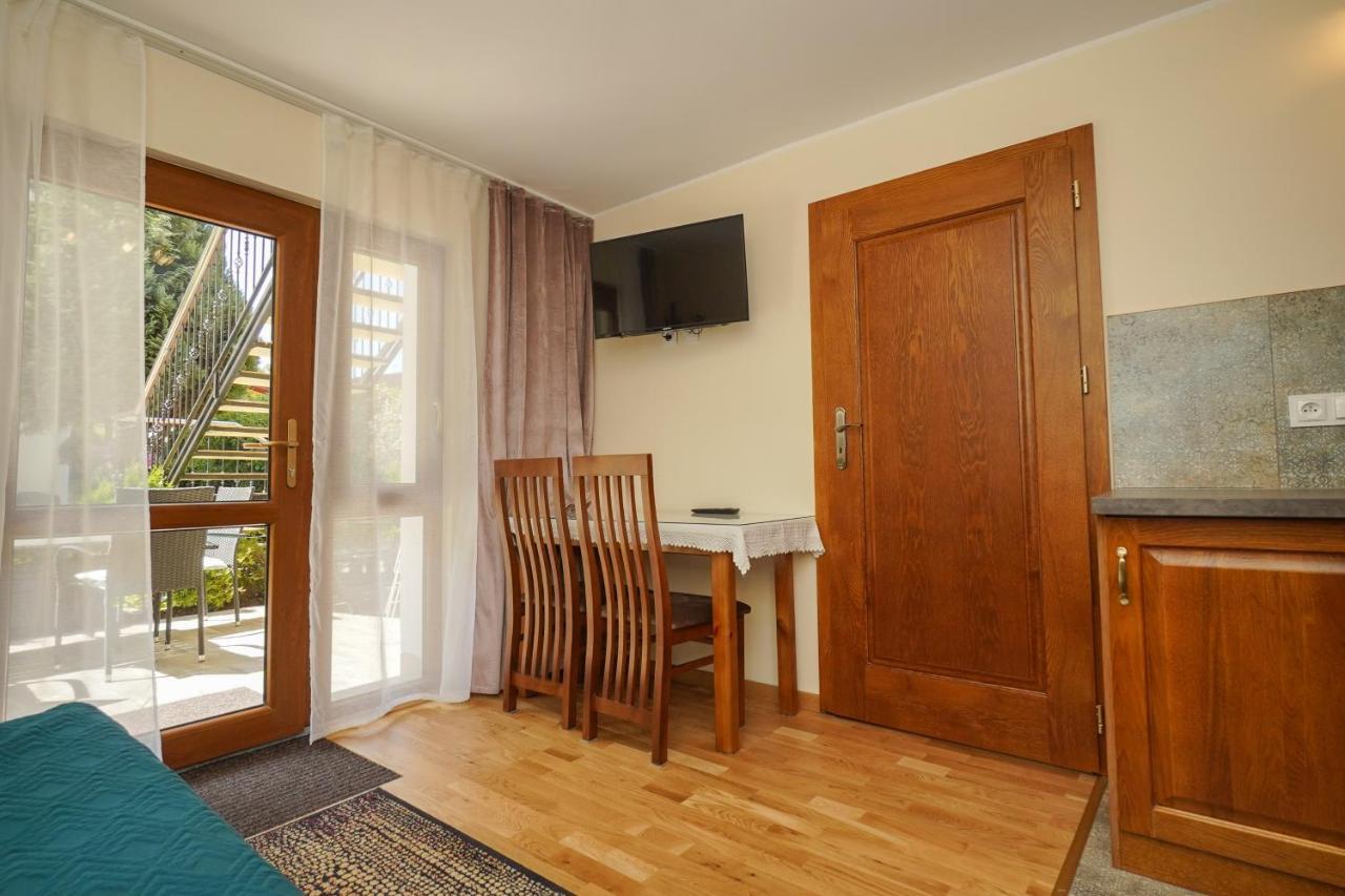 Apartamenty I Pokoje - Dom Goscinny Pasja -2 Minuty Do Plazy 드지비르지노 외부 사진