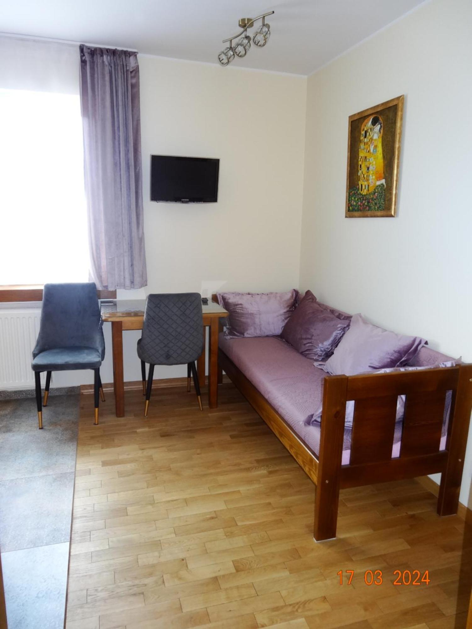 Apartamenty I Pokoje - Dom Goscinny Pasja -2 Minuty Do Plazy 드지비르지노 외부 사진