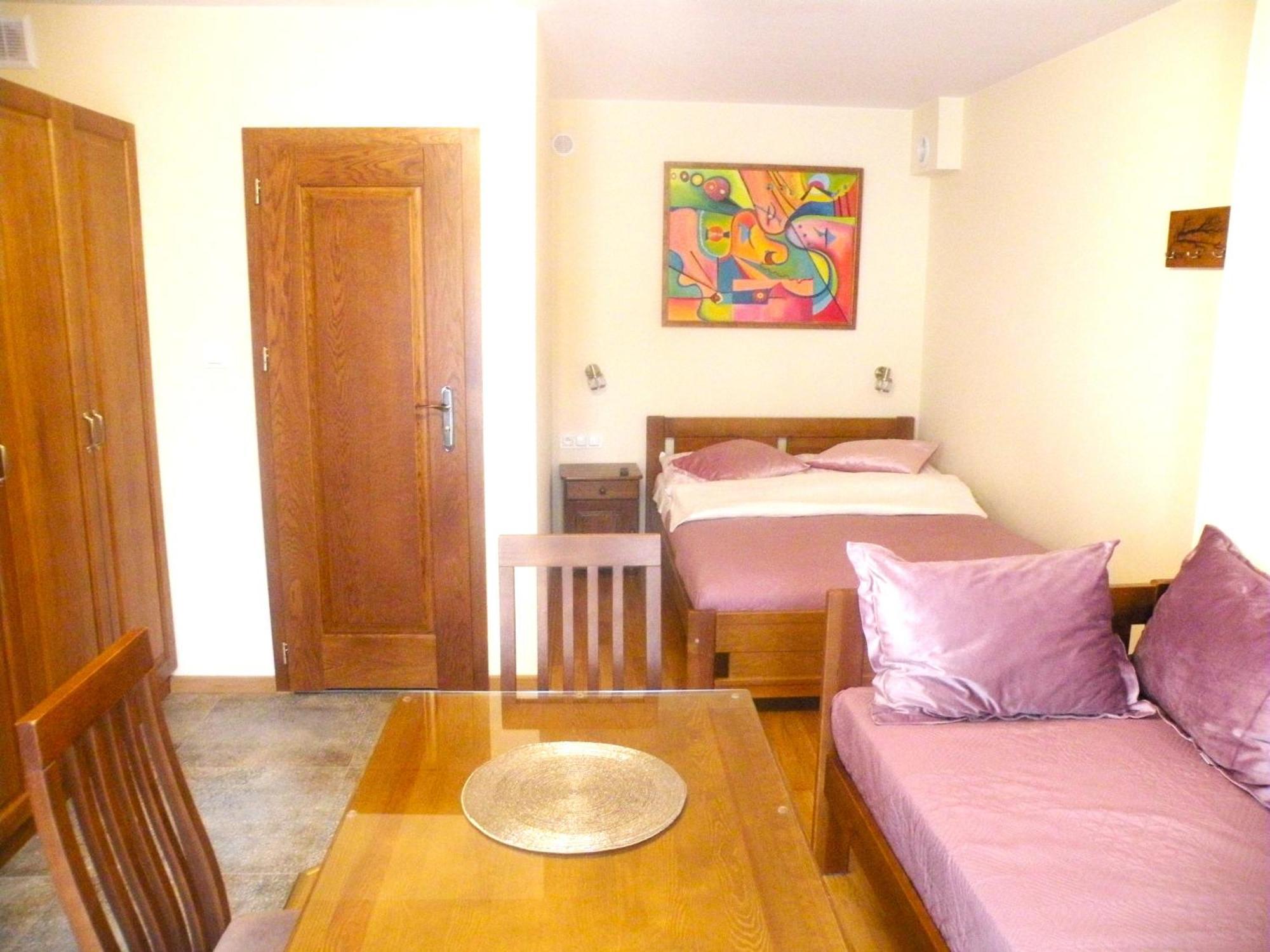 Apartamenty I Pokoje - Dom Goscinny Pasja -2 Minuty Do Plazy 드지비르지노 외부 사진