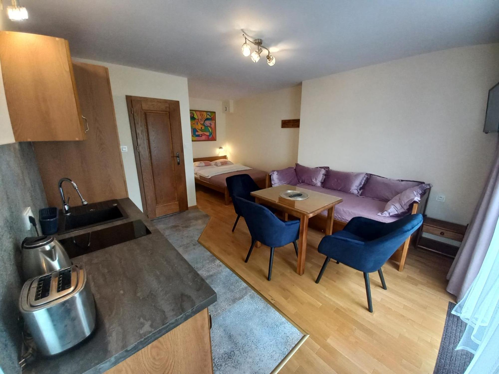 Apartamenty I Pokoje - Dom Goscinny Pasja -2 Minuty Do Plazy 드지비르지노 외부 사진