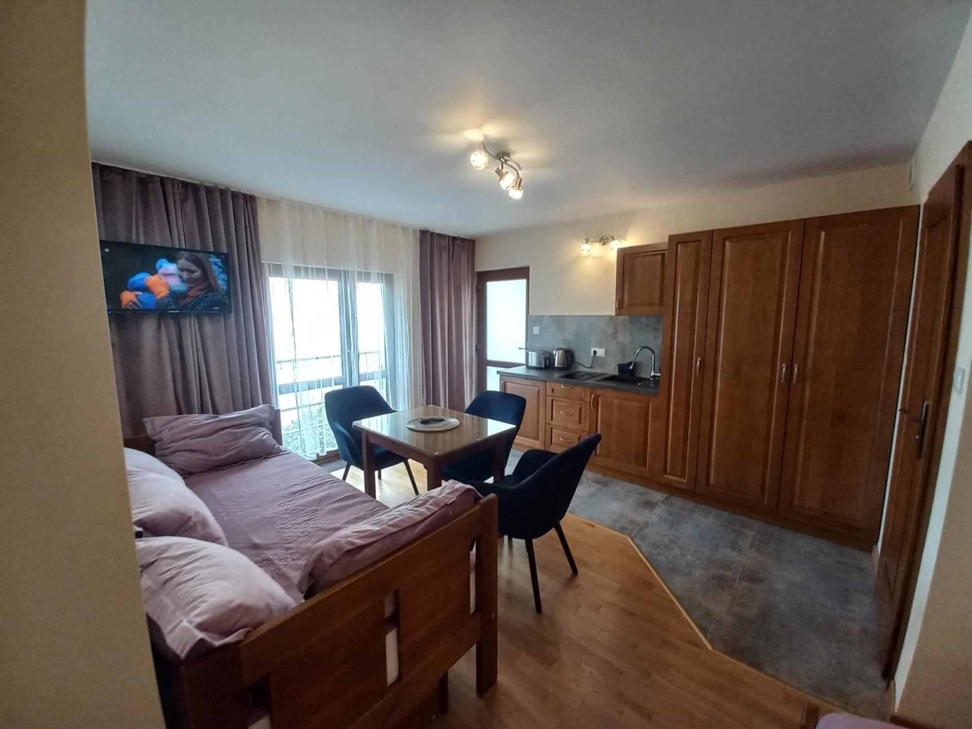 Apartamenty I Pokoje - Dom Goscinny Pasja -2 Minuty Do Plazy 드지비르지노 외부 사진